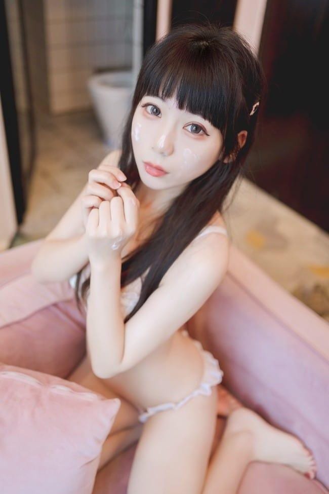 usejan蓝蓝 – NO.11 奶味软糖 [40P-75MB]