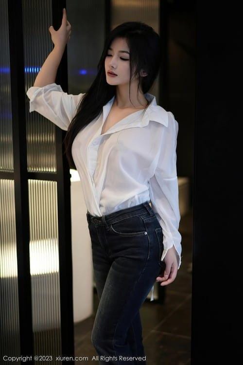 [Xiuren秀人网]2023.11.10 NO.7645 谭小灵[106+1P/900MB]