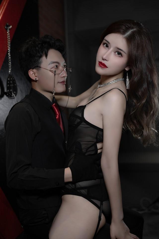 鹿八岁baby – 绫 [17P-485MB]